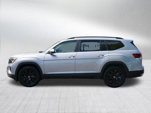 2024 Volkswagen Atlas 2.0T SE w/Technology 4MOTION