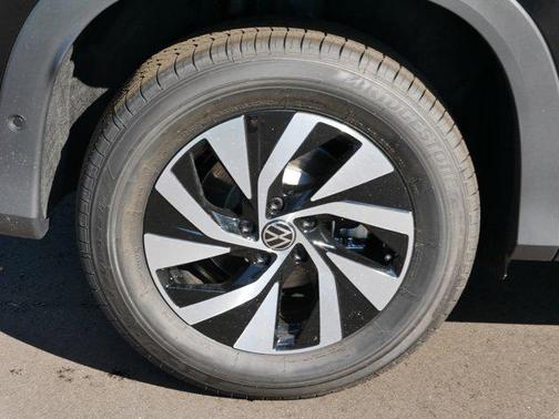 2025 Volkswagen Tiguan 2.0T S 4MOTION