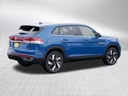 2025 Volkswagen Atlas Cross Sport 2.0T SE w/Technology 4MOTION