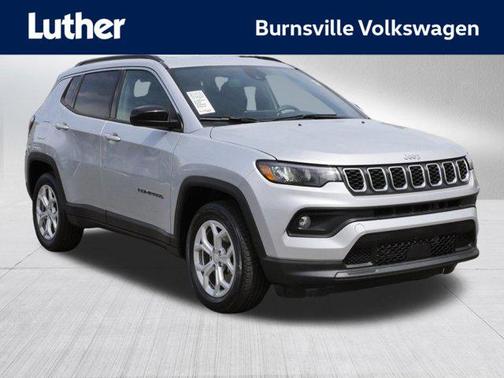 Silver Zynith Metallic Clearcoat 2024 Jeep Compass Latitude