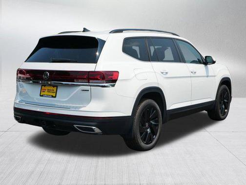 2025 Volkswagen Atlas 2.0T SE w/Technology 4MOTION