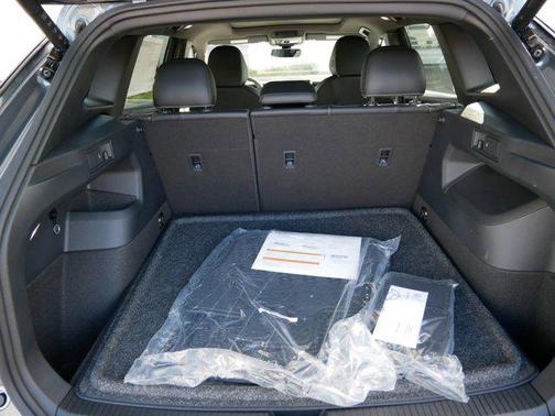 2025 Volkswagen Tiguan 2.0T SE R-Line Black 4MOTION