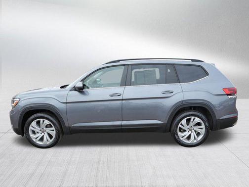 2023 Volkswagen Atlas 2.0T SE w/Technology 4MOTION