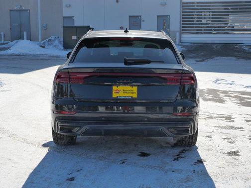 2023 Audi Q8 55 Prestige