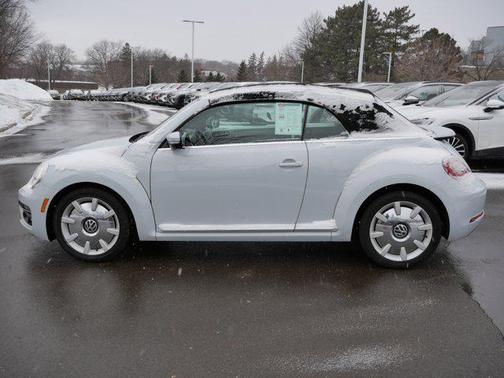 2018 Volkswagen Beetle 2.0T SE