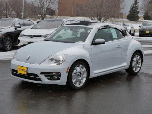 2018 Volkswagen Beetle 2.0T SE