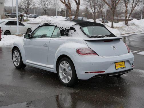 2018 Volkswagen Beetle 2.0T SE
