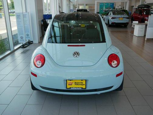 2010 Volkswagen New Beetle 2.5L