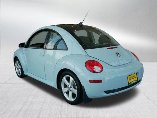 2010 Volkswagen New Beetle 2.5L