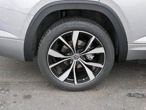 2025 Volkswagen Atlas 2.0T SEL Premium R-Line 4MOTION