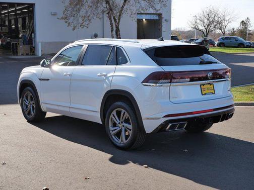 2024 Volkswagen Atlas Cross Sport 2.0T SEL