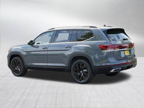 2026 Volkswagen Atlas 2.0T SE w/Technology 4MOTION