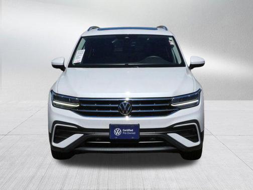 Opal White Pearl 2023 Volkswagen Tiguan 2.0T SE 4MOTION