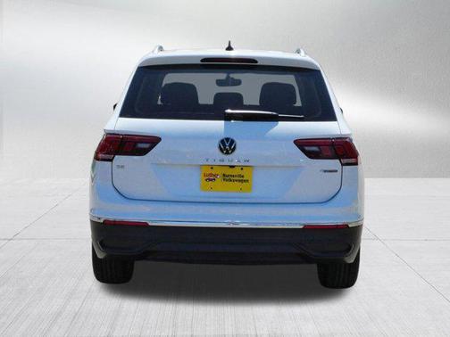Opal White Pearl 2023 Volkswagen Tiguan 2.0T SE 4MOTION