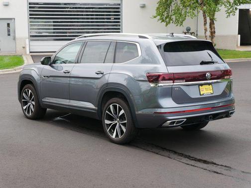 2024 Volkswagen Atlas 2.0T SEL Premium R-Line 4MOTION