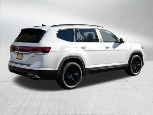 2026 Volkswagen Atlas 2.0T SE w/Technology 4MOTION