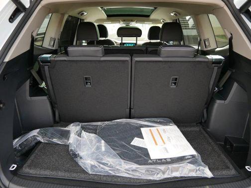 2026 Volkswagen Atlas 2.0T SE w/Technology 4MOTION