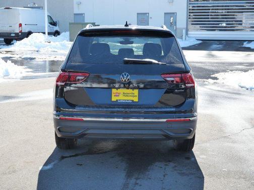 2022 Volkswagen Tiguan 2.0T SE 4MOTION