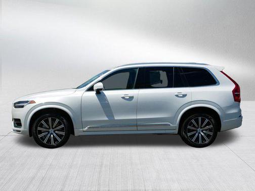 2024 Volvo XC90 B5 Core Bright Theme
