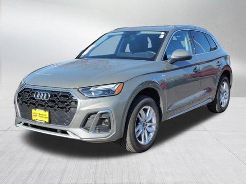 2023 Audi Q5 45 S line Premium