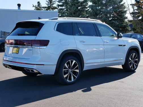 2026 Volkswagen Atlas 2.0T SEL Premium R-Line 4MOTION