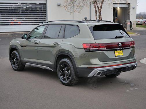 2025 Volkswagen Atlas 2.0T Peak Edition