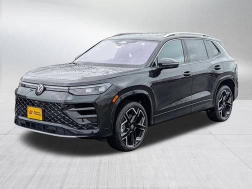 Deep Black Pearl 2026 Volkswagen Tiguan 2.0T SEL R-Line 4MOTION