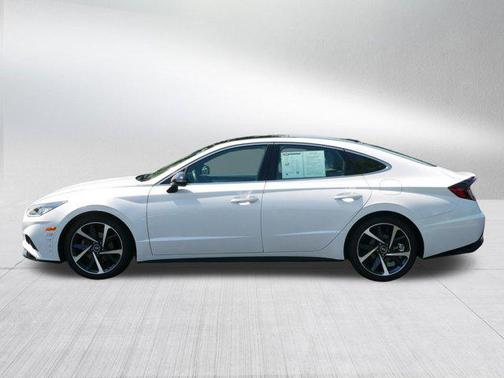 2022 Hyundai SONATA SEL Plus
