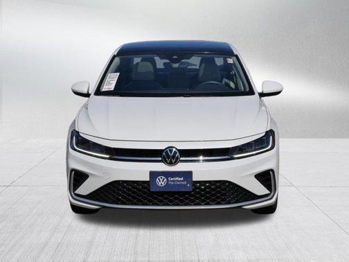 Opal White Pearl 2025 Volkswagen Jetta 1.5T SE