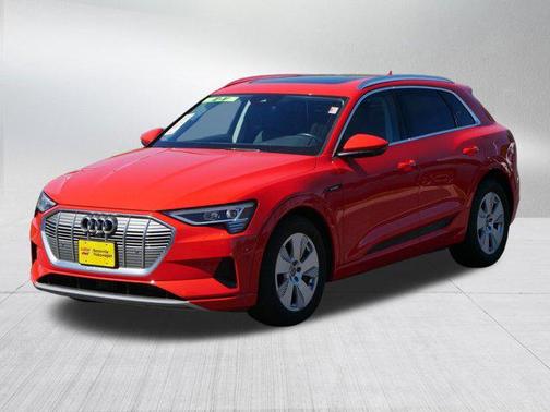 2019 Audi e-tron Premium Plus