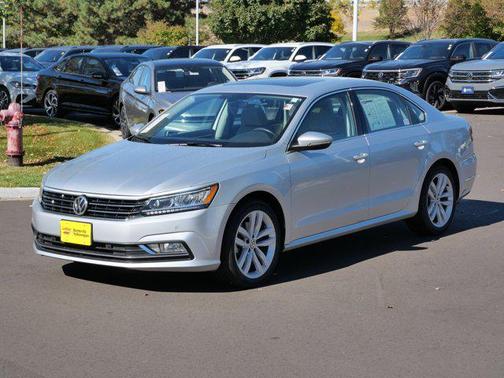 2018 Volkswagen Passat 2.0T SE