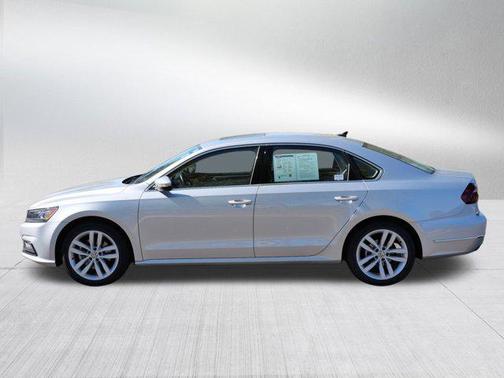 2018 Volkswagen Passat 2.0T SE