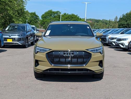 2023 Audi e-tron Premium Plus quattro