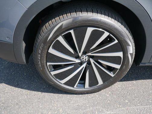 2025 Volkswagen ID.4 AWD Pro