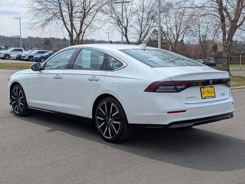 Platinum White Pearl 2023 Honda Accord Hybrid Touring