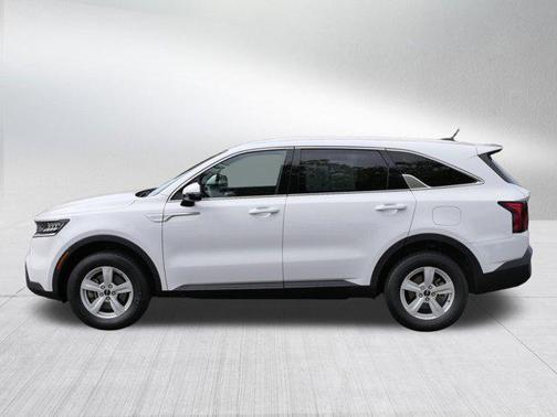 2022 Kia Sorento LX