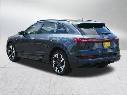 2021 Audi e-tron Premium