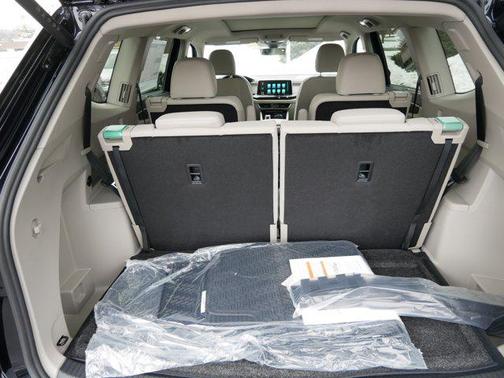 2026 Volkswagen Atlas 2.0T SEL Premium R-Line 4MOTION