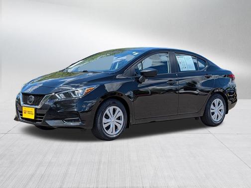 Super Black 2020 Nissan Versa 1.6 S