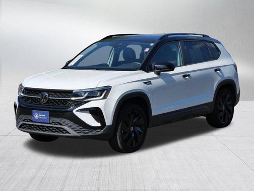 2024 Volkswagen Taos 1.5T SE Black
