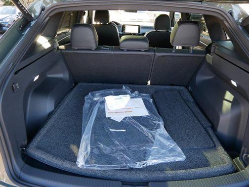 2026 Volkswagen Atlas Cross Sport 2.0T SEL