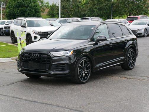 2022 Audi Q7 55 Prestige