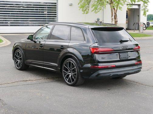 2022 Audi Q7 55 Prestige