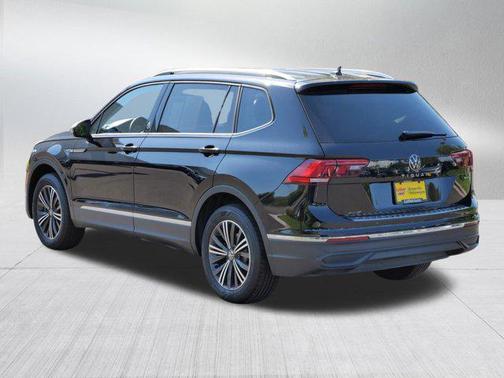 2024 Volkswagen Tiguan 2.0T Wolfsburg Edition