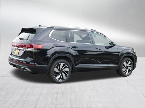 deep black pearl 2026 Volkswagen Atlas 2.0T SEL