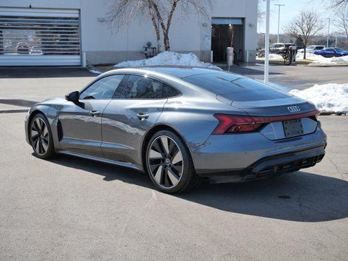 2023 Audi e-tron GT Prestige quattro