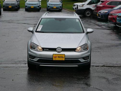 2017 Volkswagen Golf Alltrack TSI SE