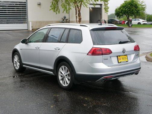 2017 Volkswagen Golf Alltrack TSI SE
