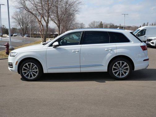 2019 Audi Q7 45 Premium Plus