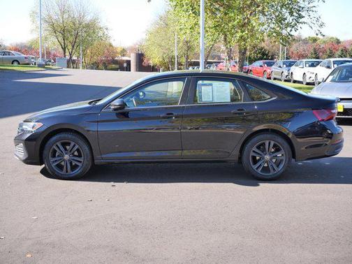 2022 Volkswagen Jetta 1.5T SE